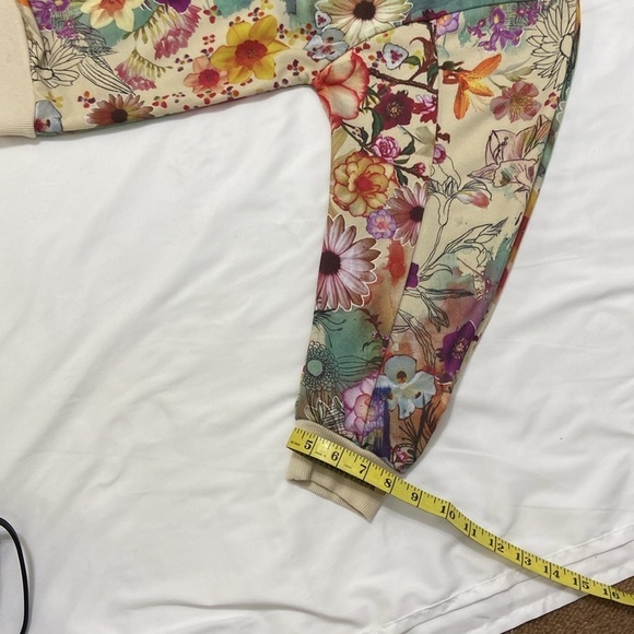 Adidas,Women’s Burgundy and multi color Sweatsuit.Size-M top,L pants - Picture 9 of 16